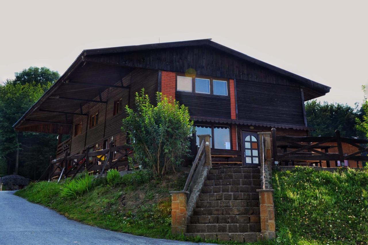 Villa Chata Koniaren Pavlovce Exterior foto